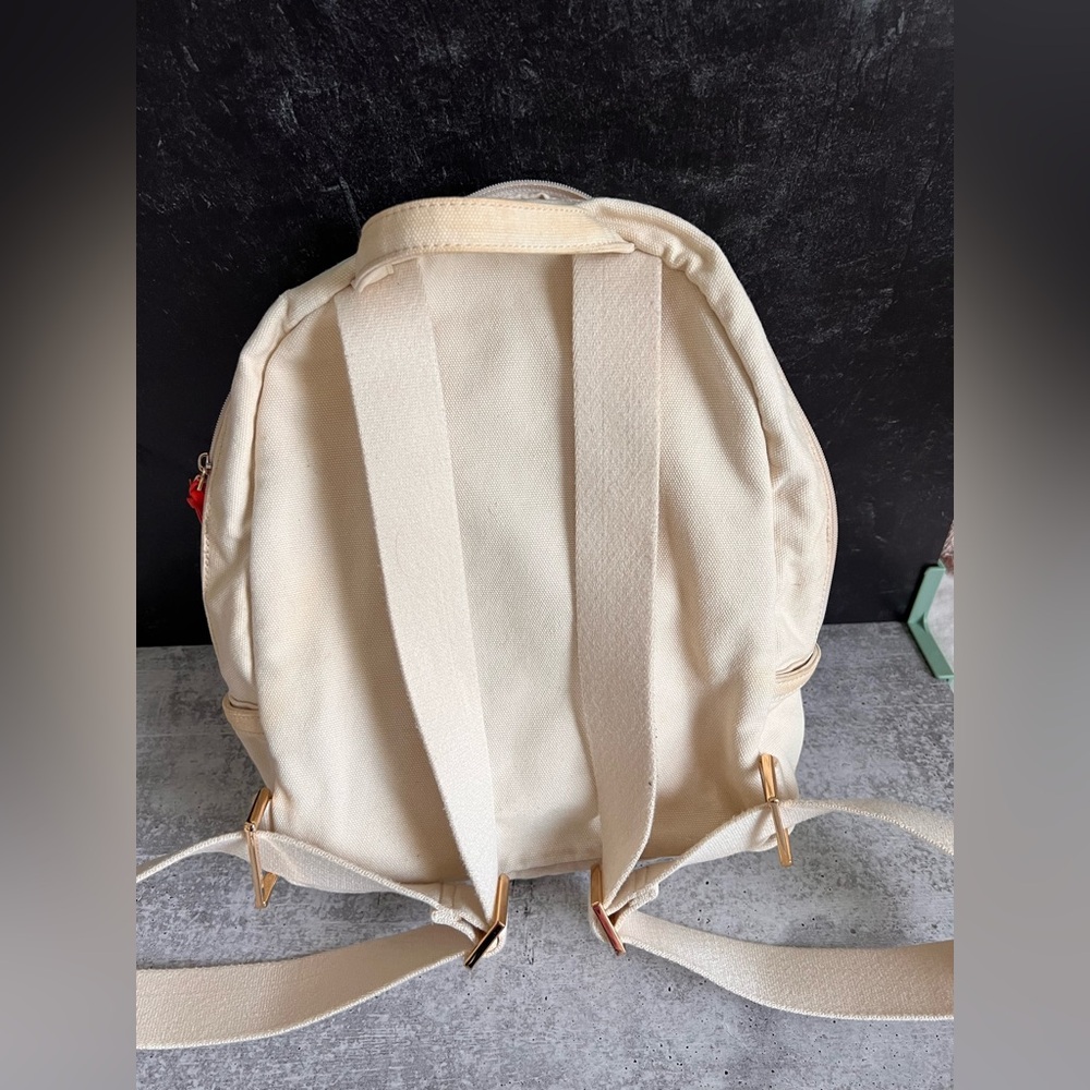 Backpack - Picture 2 of 4